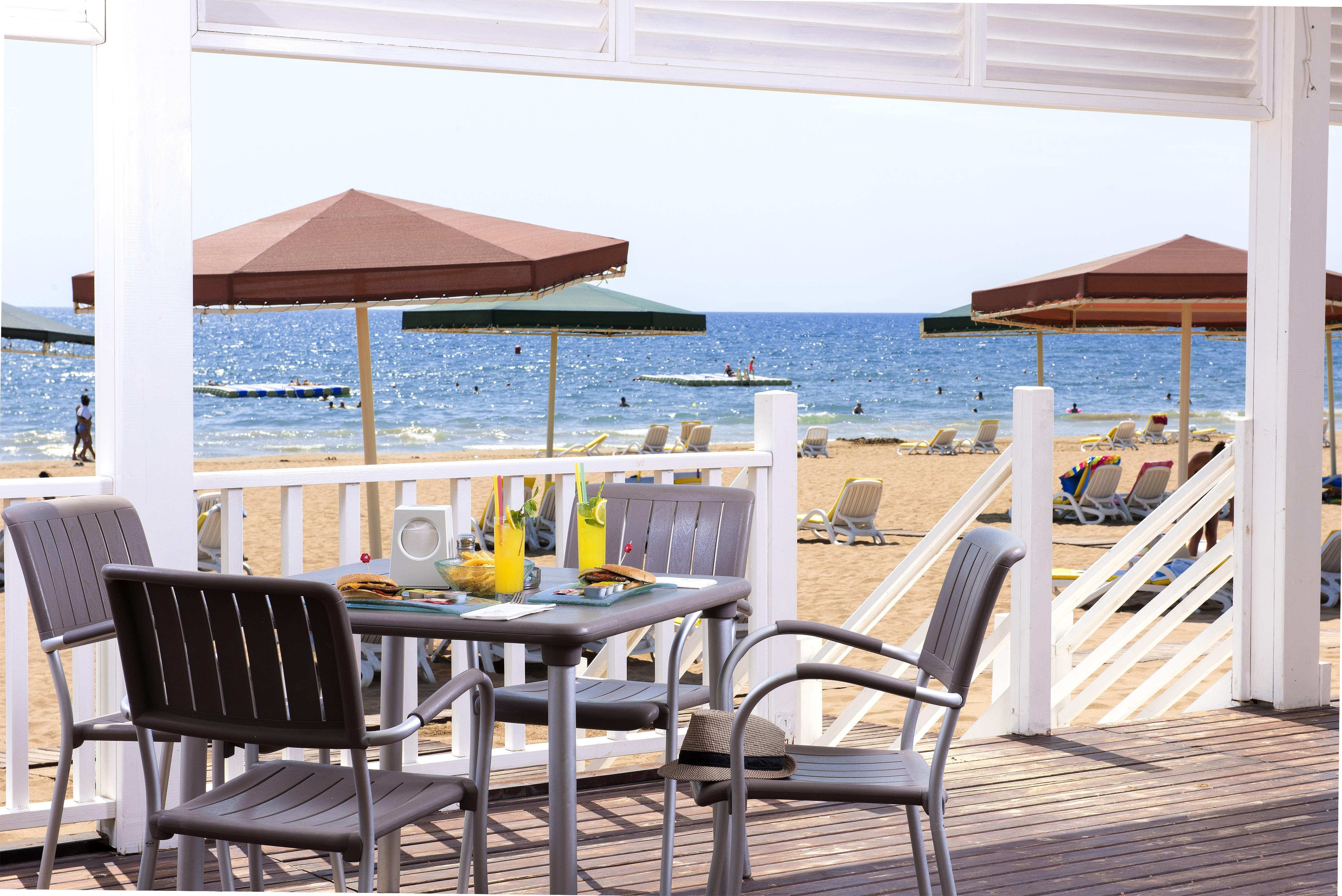 Sentido Kamelya Fulya Hotel&Aqua - Ultra All Inclusive Colakli Exterior foto Beachfront dining at the Cape May Hotel